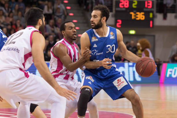 直是球迷们 直是球迷们