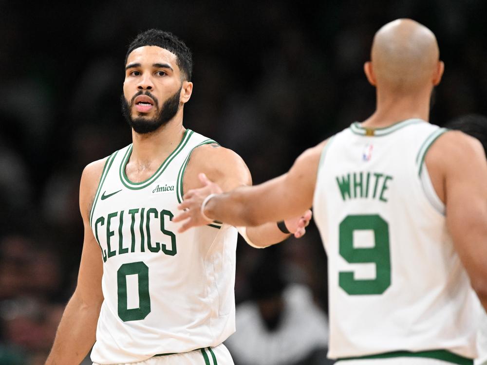 他始终致力 他始终致力