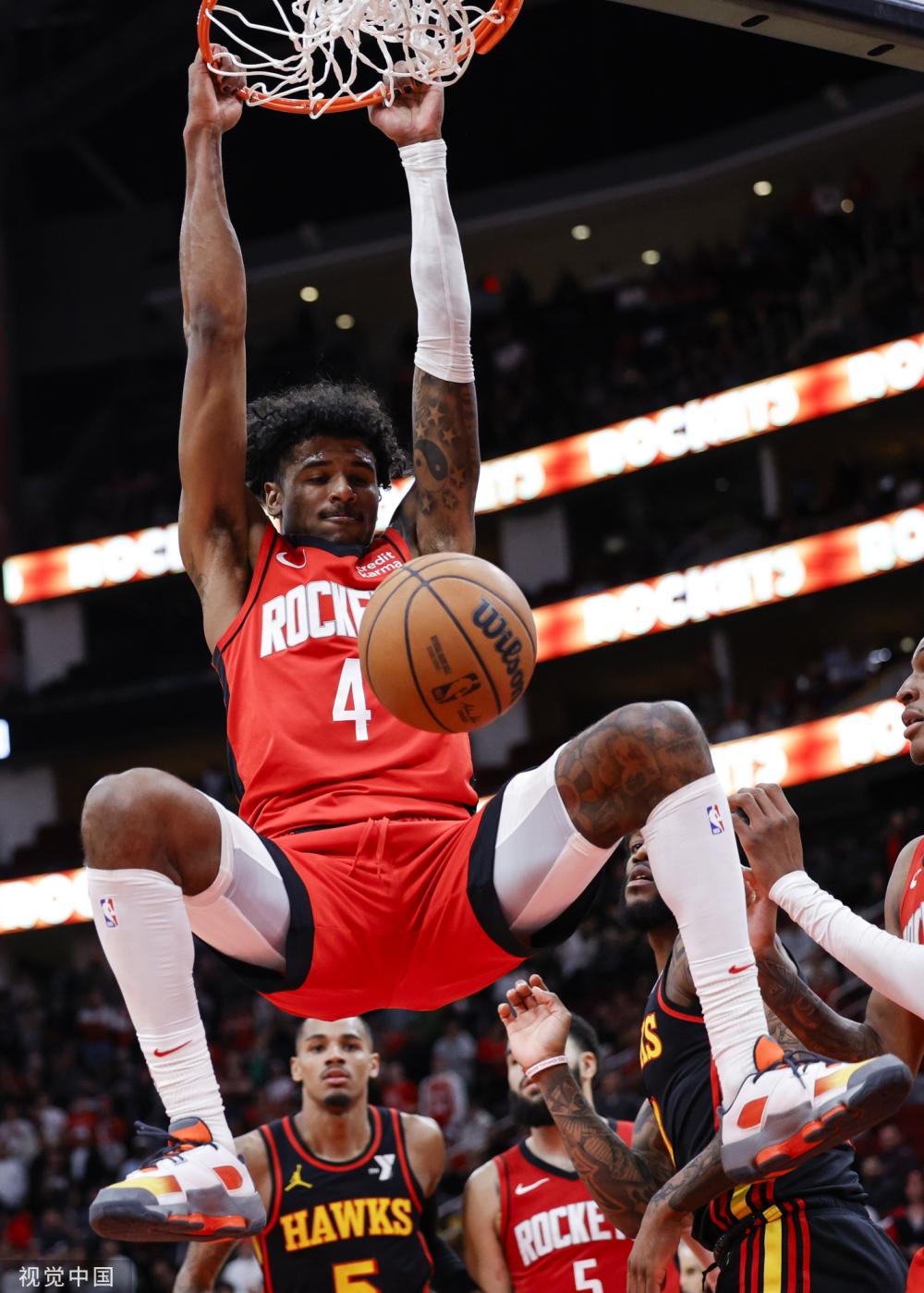 场上始终保 场上始终保